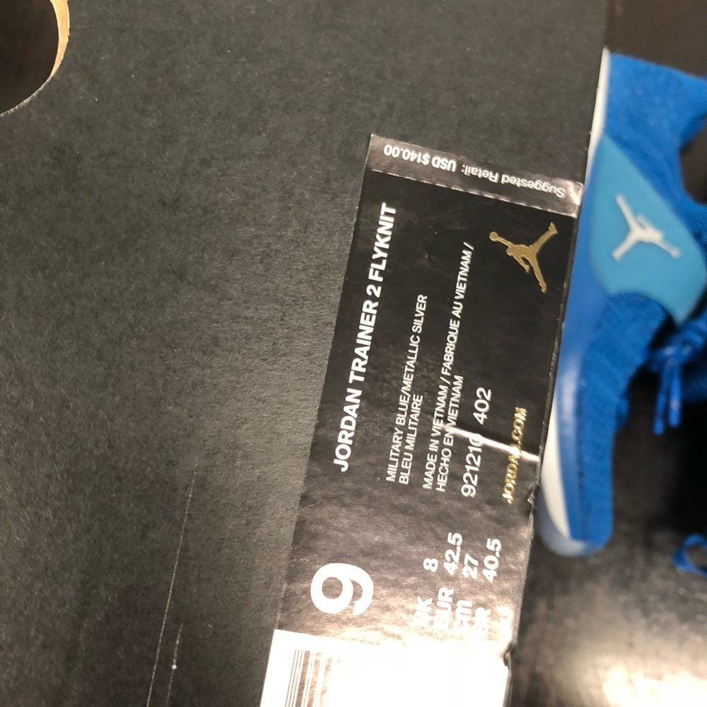 Jordan flynit sz 9 blue