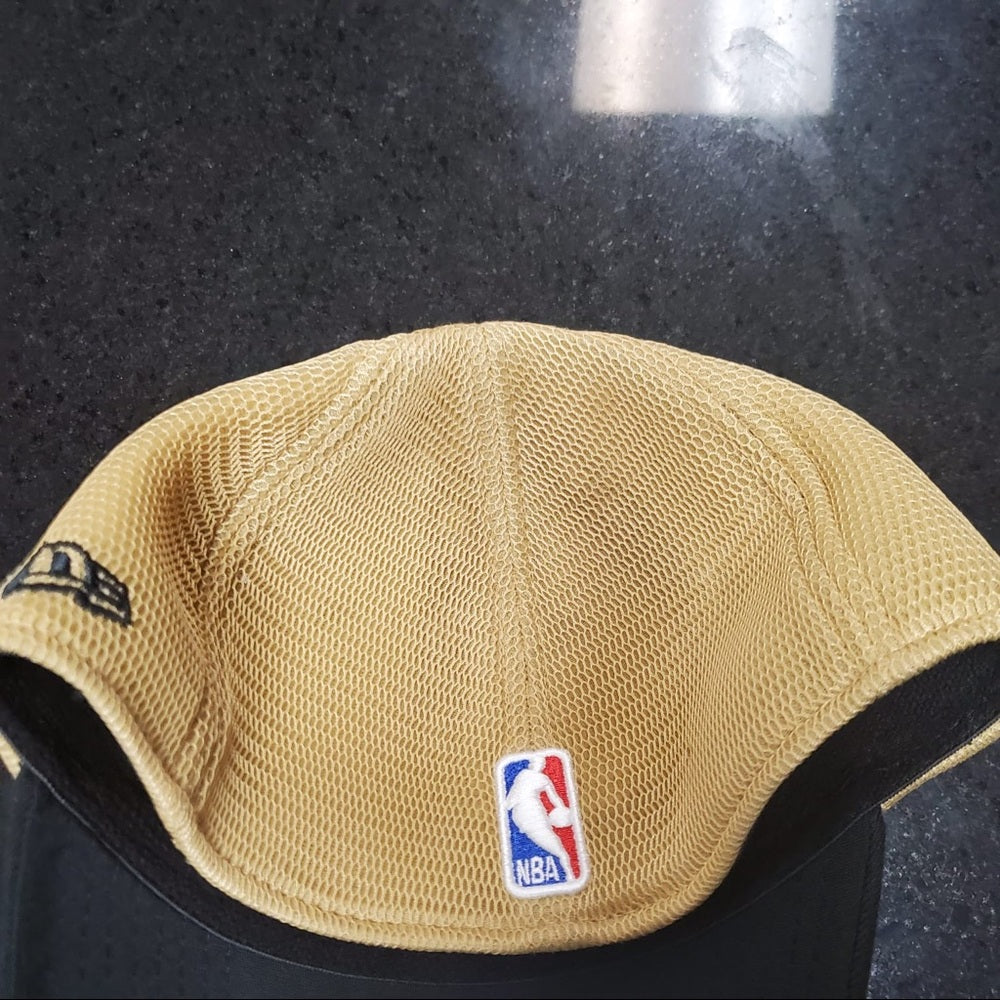 Toronto raptors small medium flex Cap