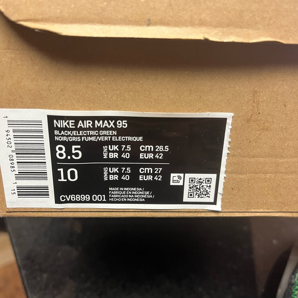 Sz 8.5 Nike air max 95
