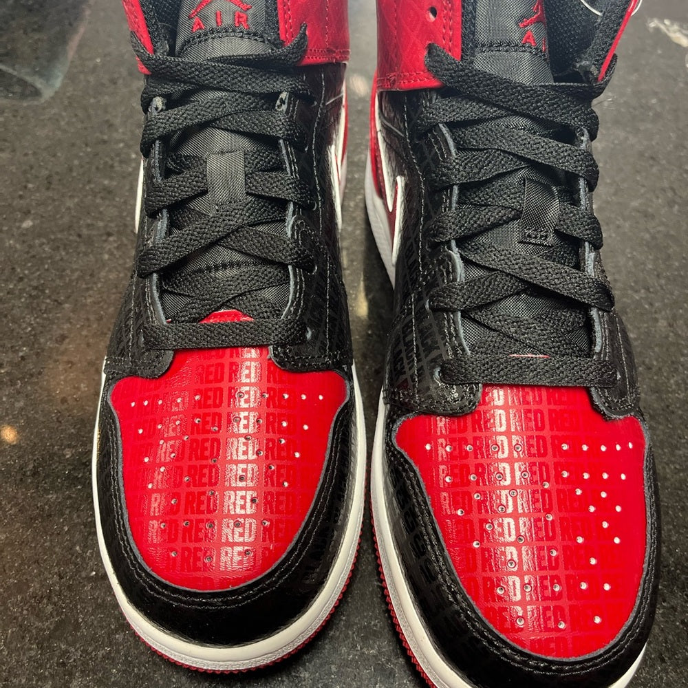 Sz 6.5 Jordan 1s red black all over design Nwb dm9650 001