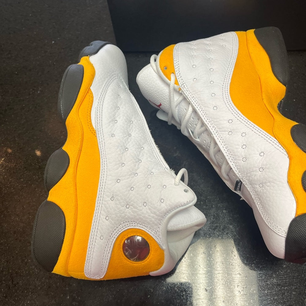 Sz 7 Retro 13s white & yellow nwb