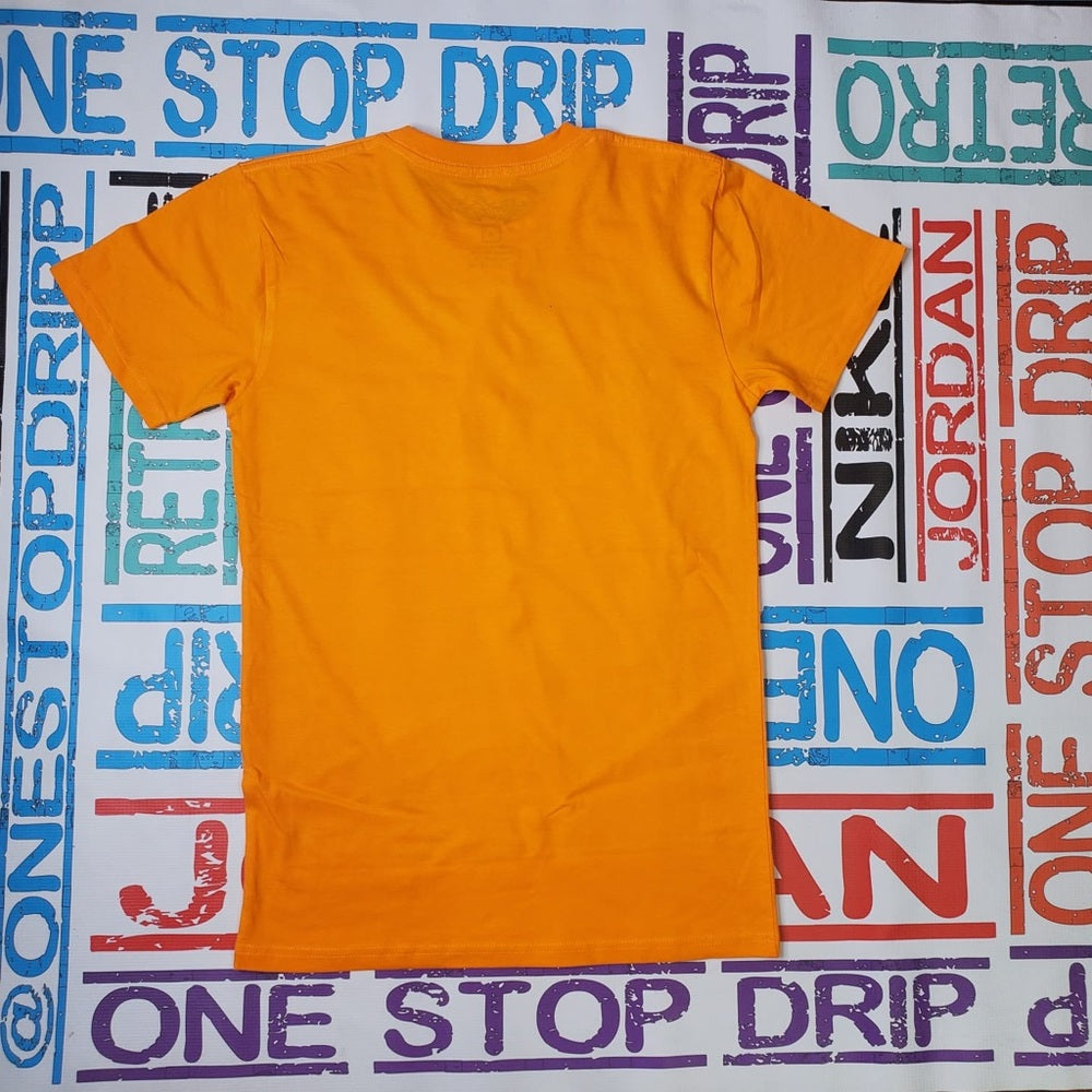 Love graphic tee Sz Various