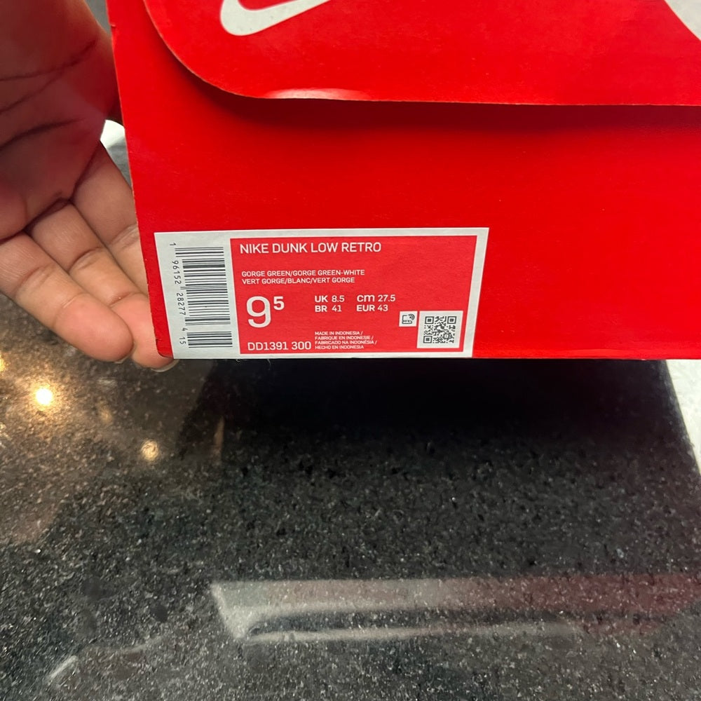 Sz various dunk lows orange & green colors