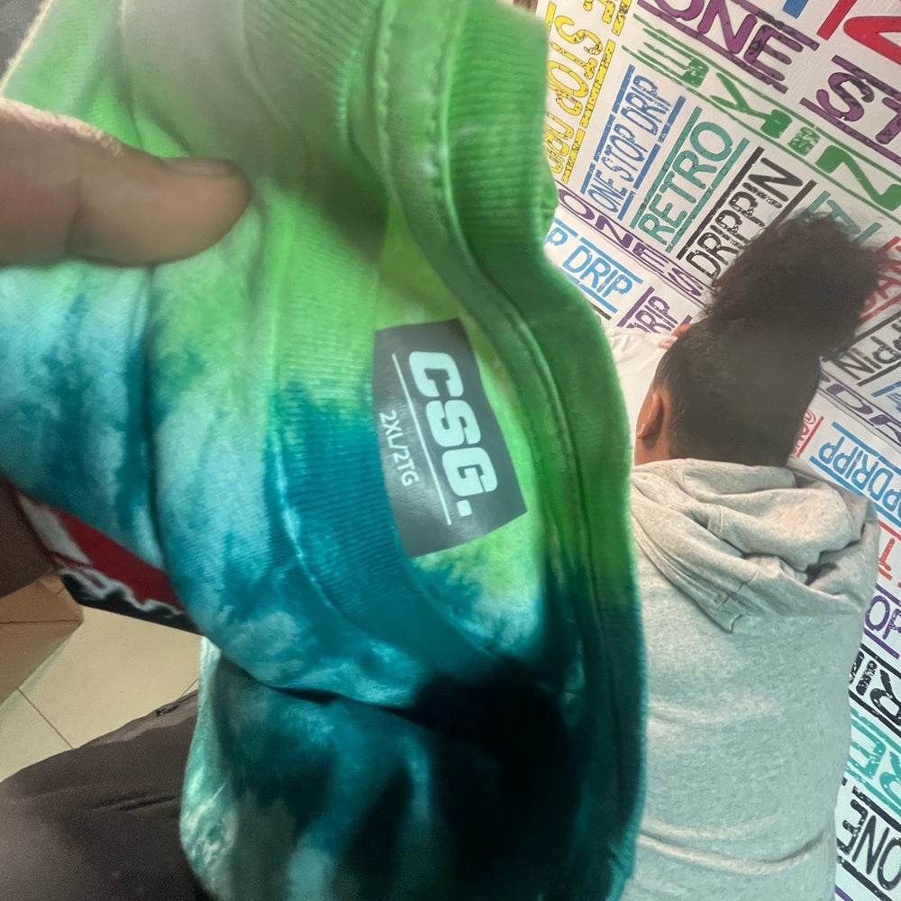 Sz 2xl graphic tee tyde