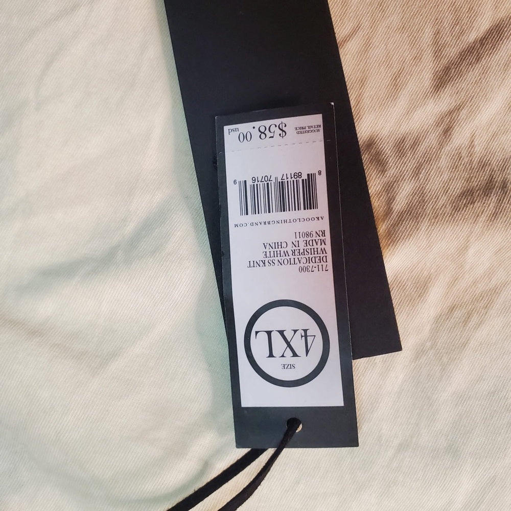 Sz 4xl akoo graphic tee