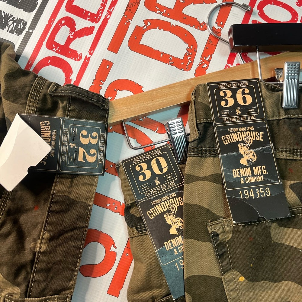 Sz Various Camo cargo shorts
