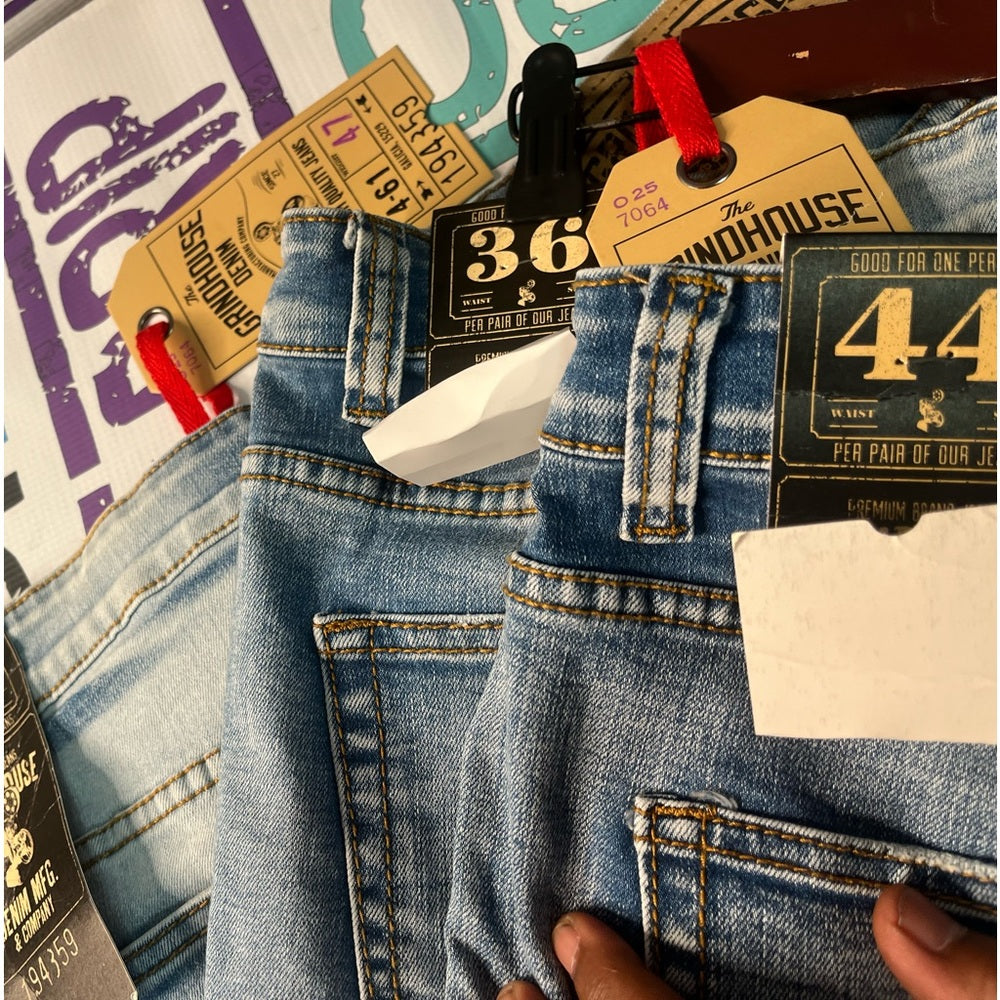 Sz Various distressed jean shorts