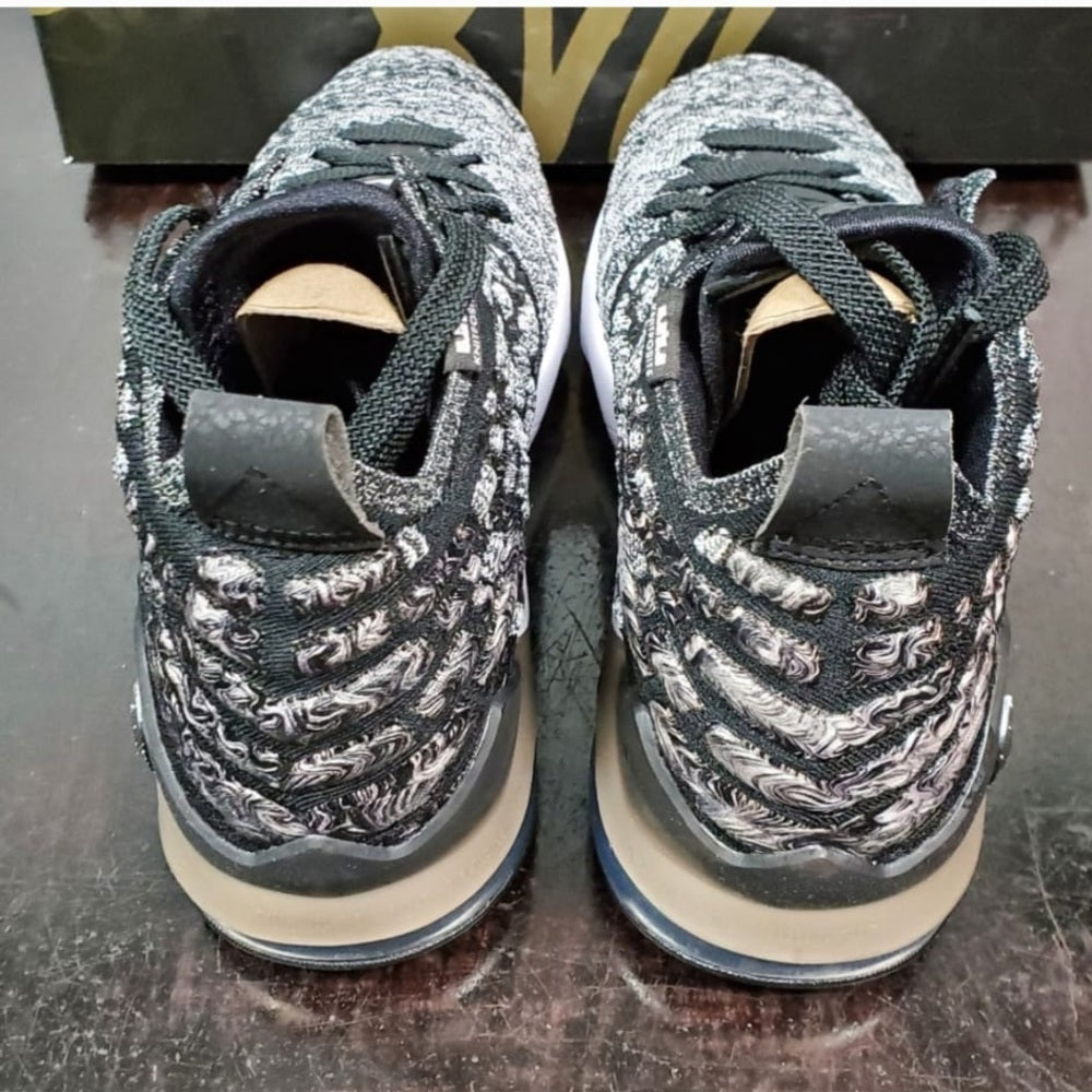 Sz various lebron black