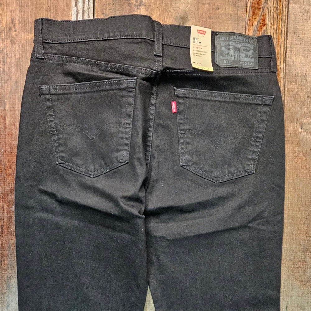Sz 36x30 Levi black jean pants