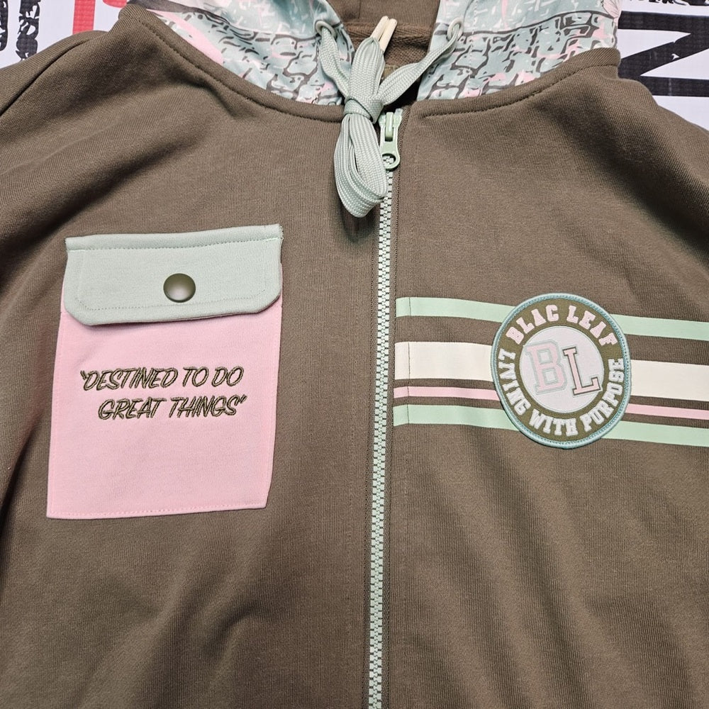 Blac leaf 2 piece tracksuit Sz various