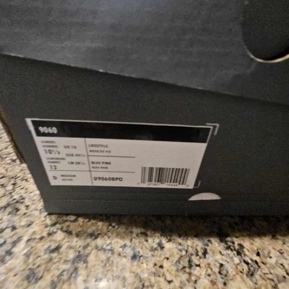 New Balance
9060 "Blue/Pink" sneakers