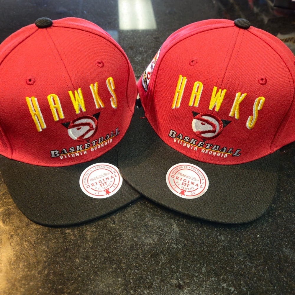 Mitchell & Ness Atlanta hawks Red and Black Hawks Basketball Cap
