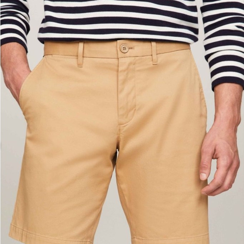 Tommy Hilfiger cargo shorts size 29 Khaki