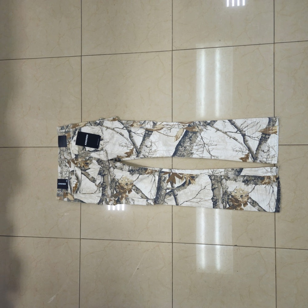 Kind Red Essential Camo Stacked Pants (Essential Camo)