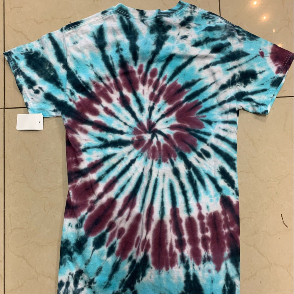 Tie-Dye Graphic lips Shirt Sz small