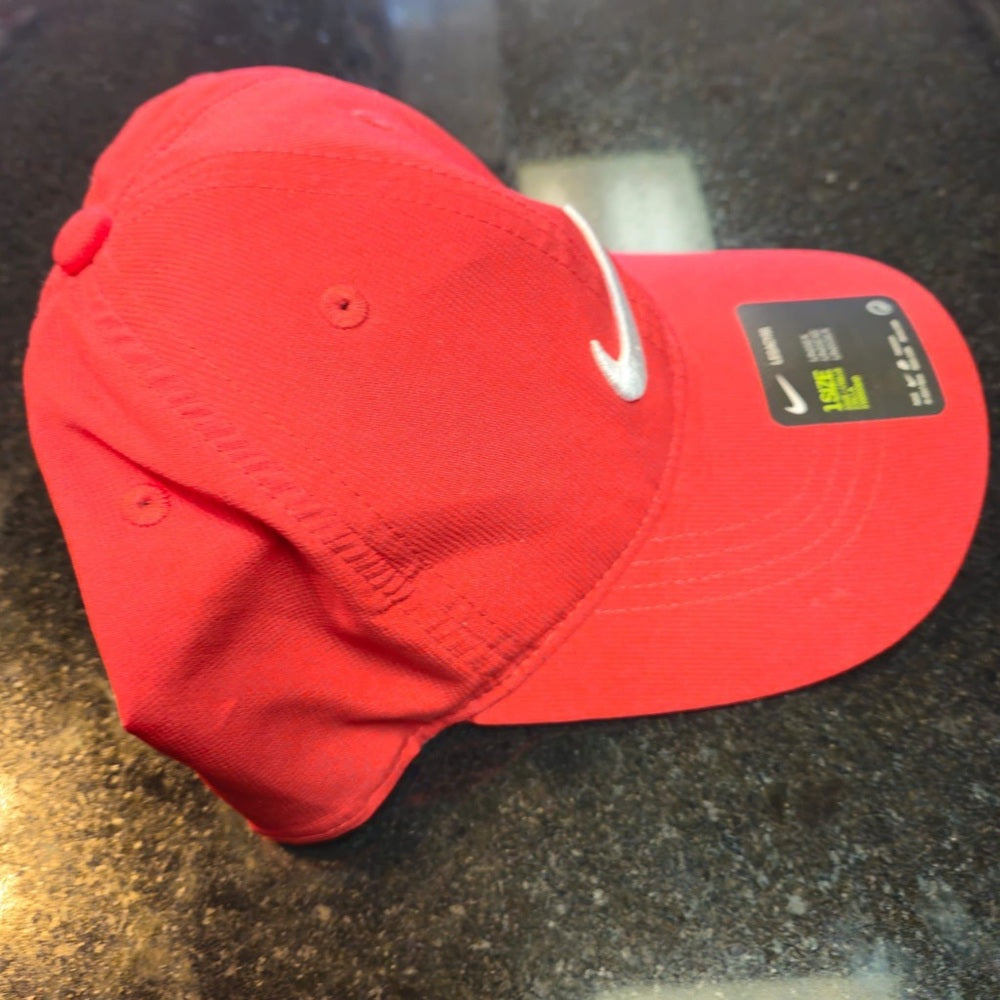 Nike Red Unisex Cap strapback one Sz fits all