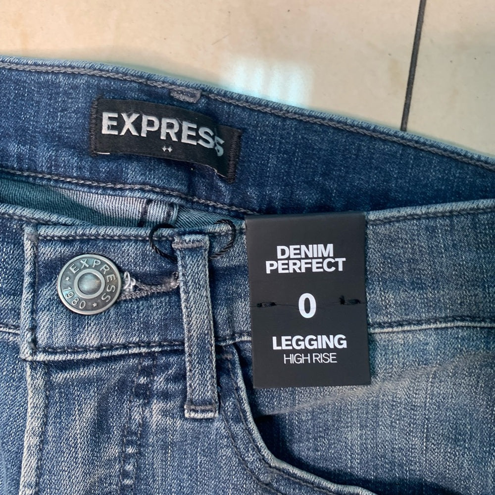 Express women’s jeans sz Various