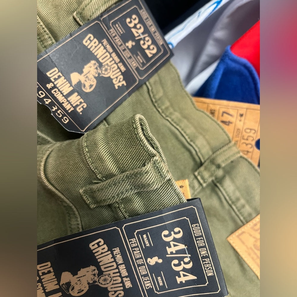 Sz various Olive Green Cargo style pocket jeans