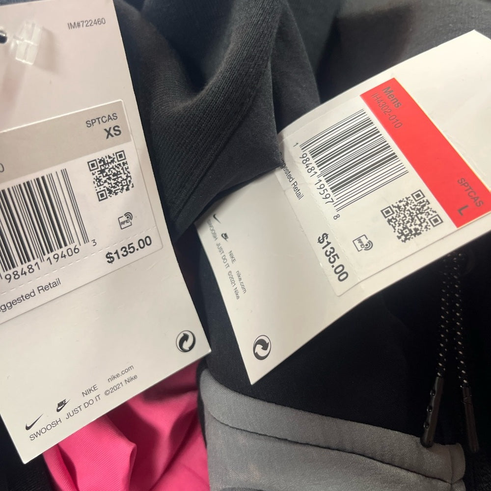 Sz Various Nike Tech
Men's Fleece Windrunner Full-Zip Jacket