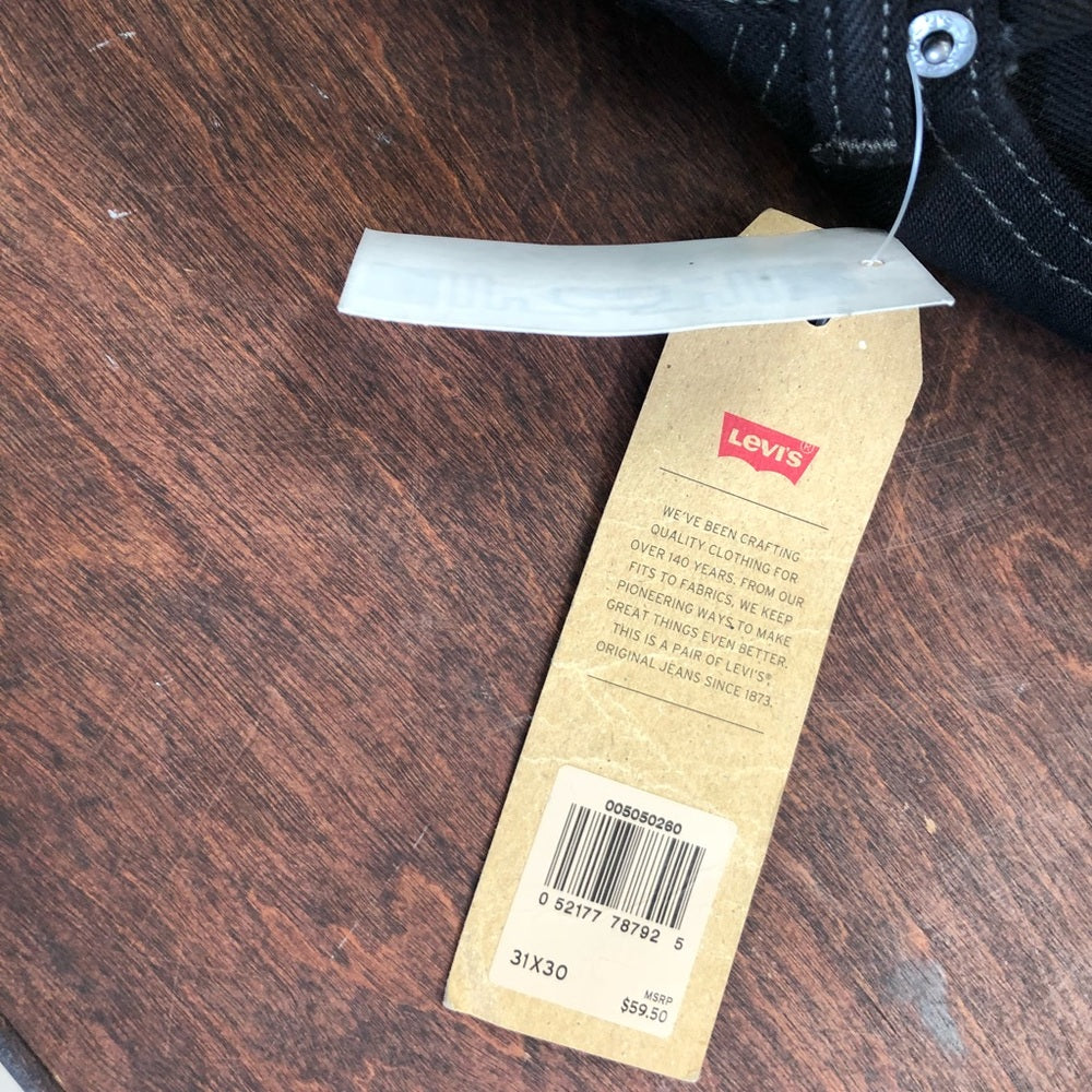 Black Levi’s regular straight leg sz Various