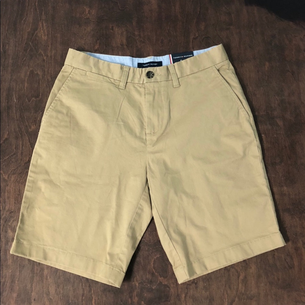 Tommy Hilfiger cargo shorts  size 29 Khaki