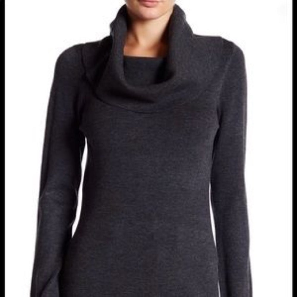 Womens pullover baby soft blk sz M