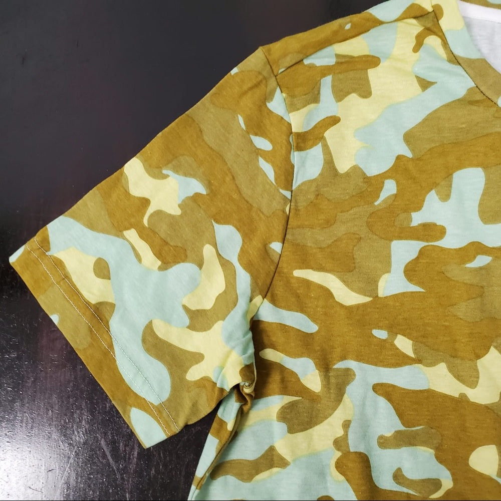Self made Camo tee sz medium