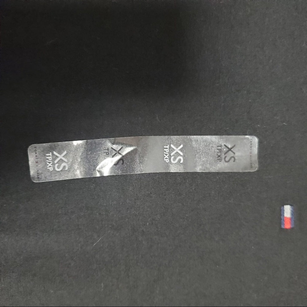 Women’s tommy v neck shirt sz Various