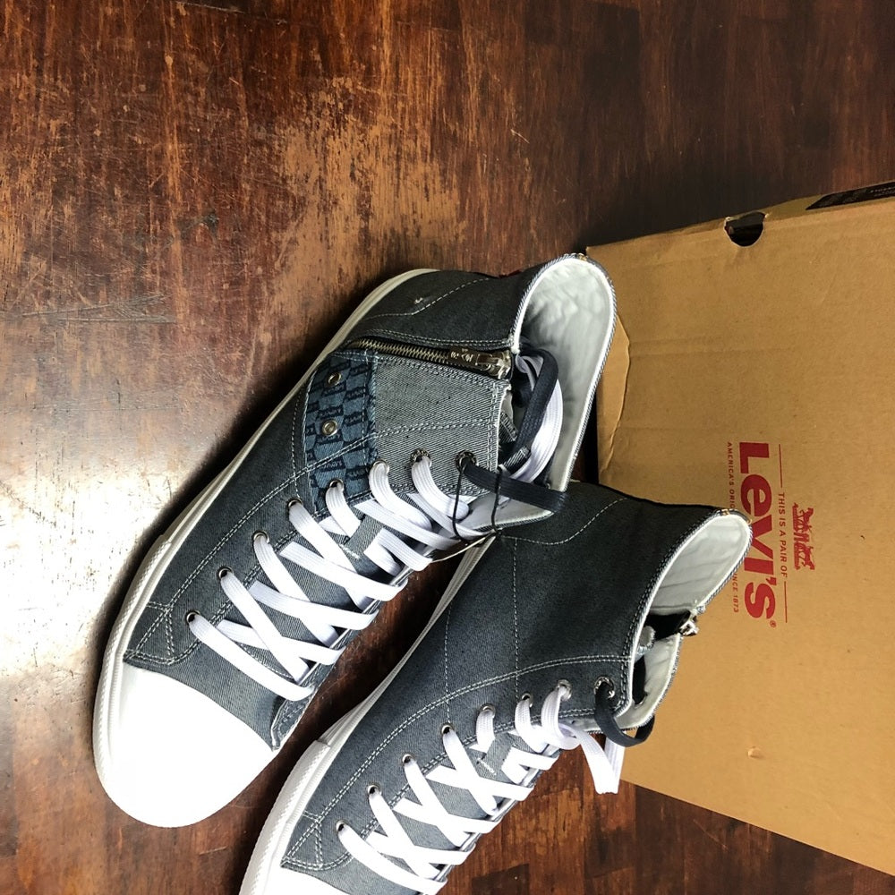 Sz 13 Levi shoes gray