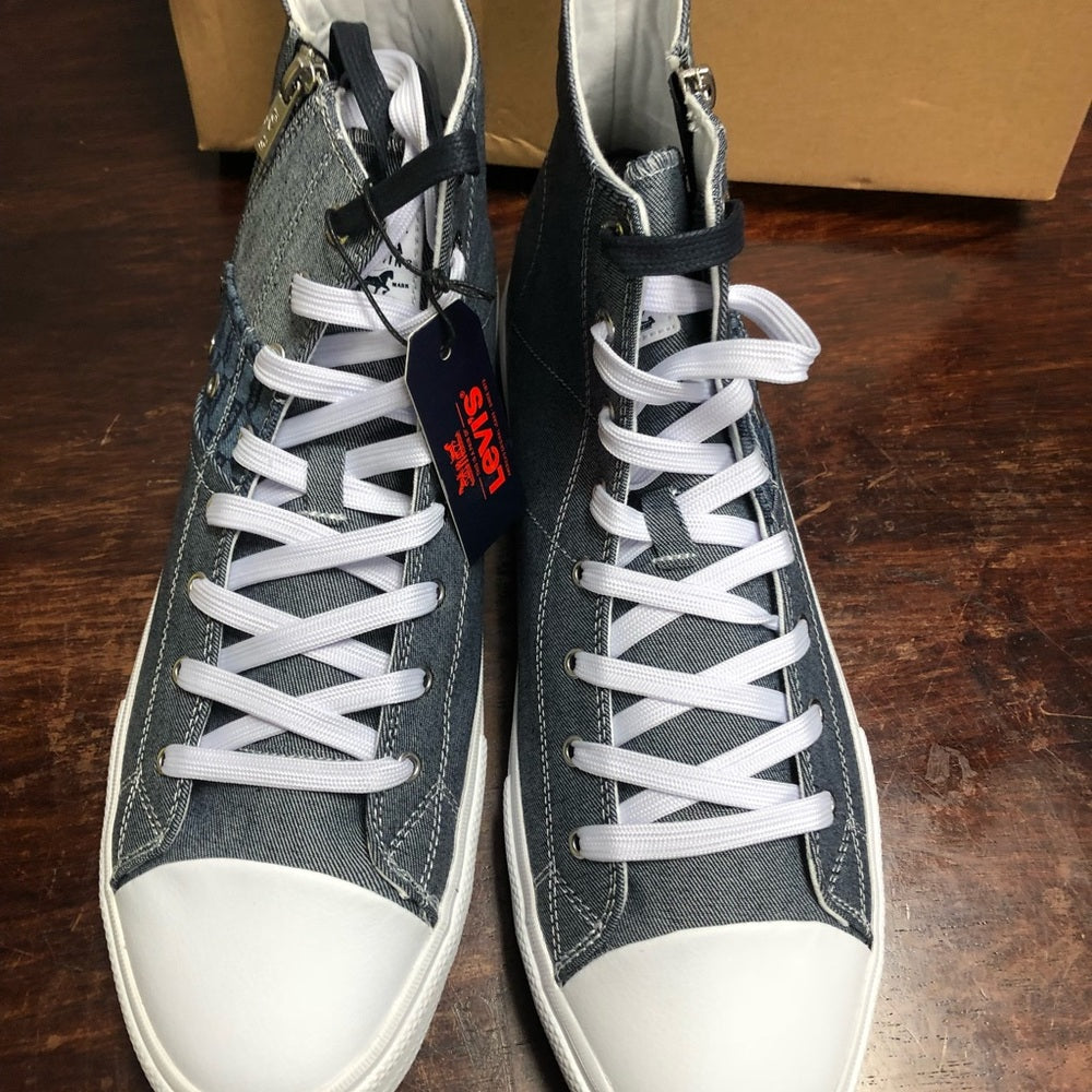 Sz 13 Levi shoes gray