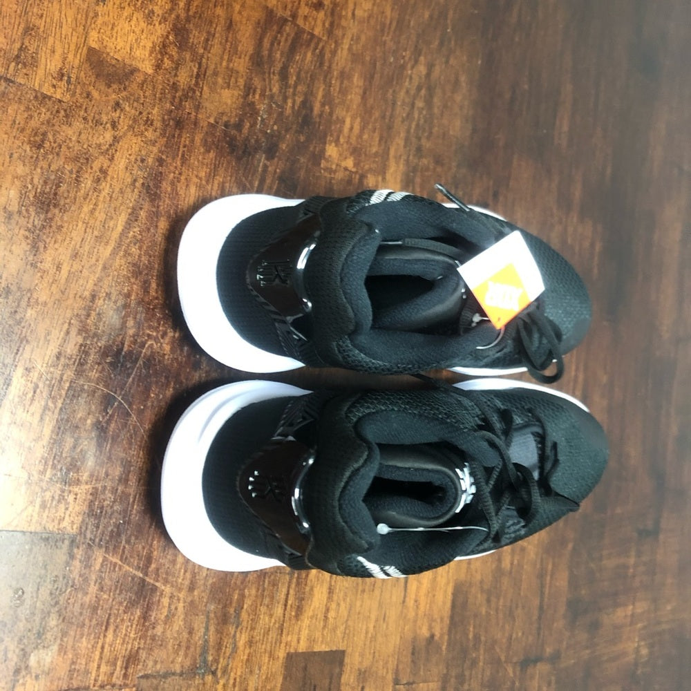 Nike kyrie fly traps sz Various
