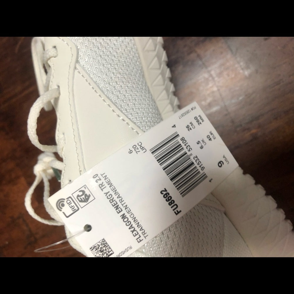 Sz 9 women’s Reebok’s