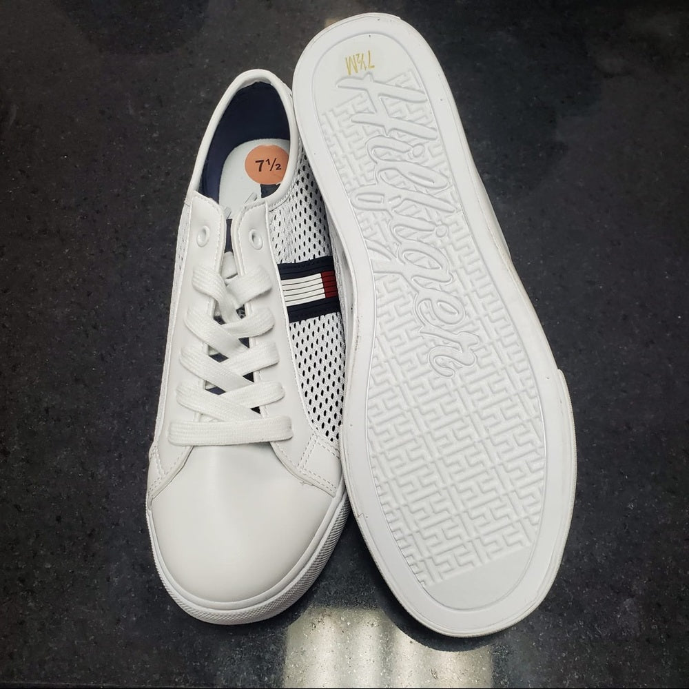 Sz 7.5 Tommy Hilfiger lows white