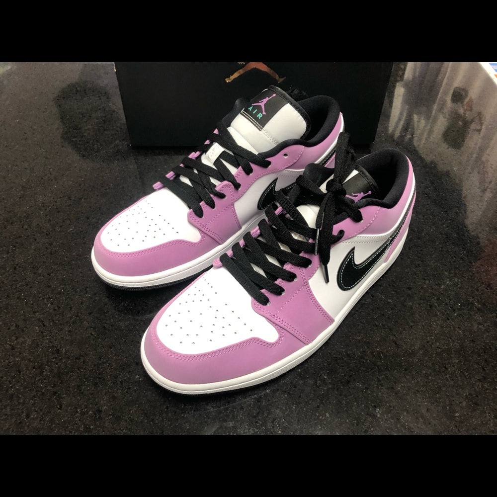 Sz various Air Jordan 1s lows purple Nwb