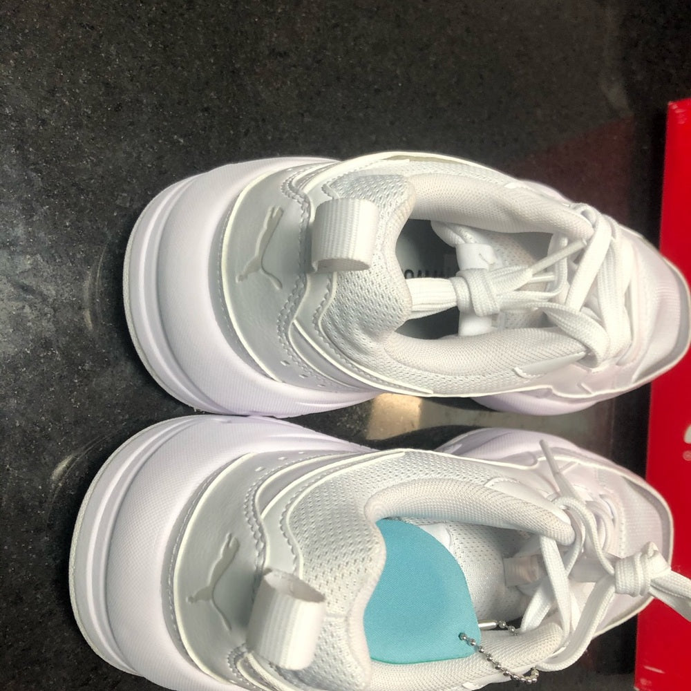 Sz Various puma white