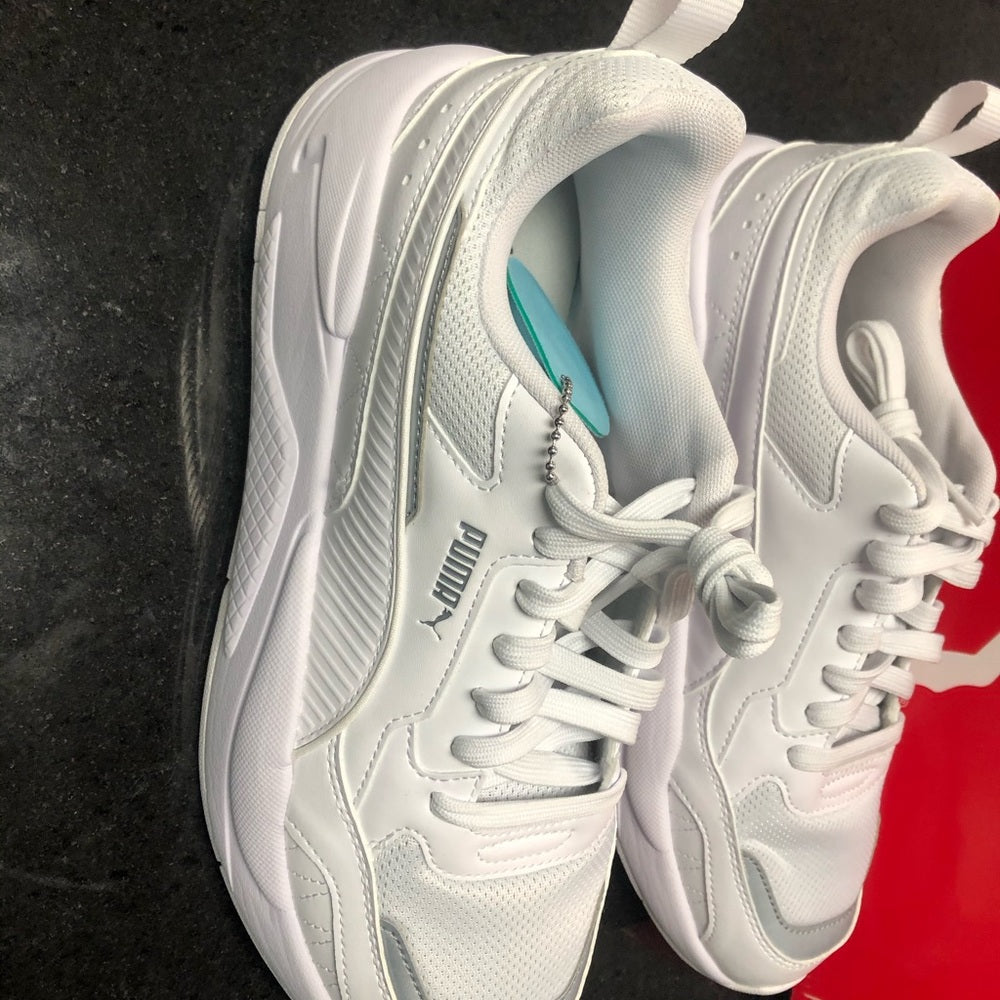 Sz Various puma white