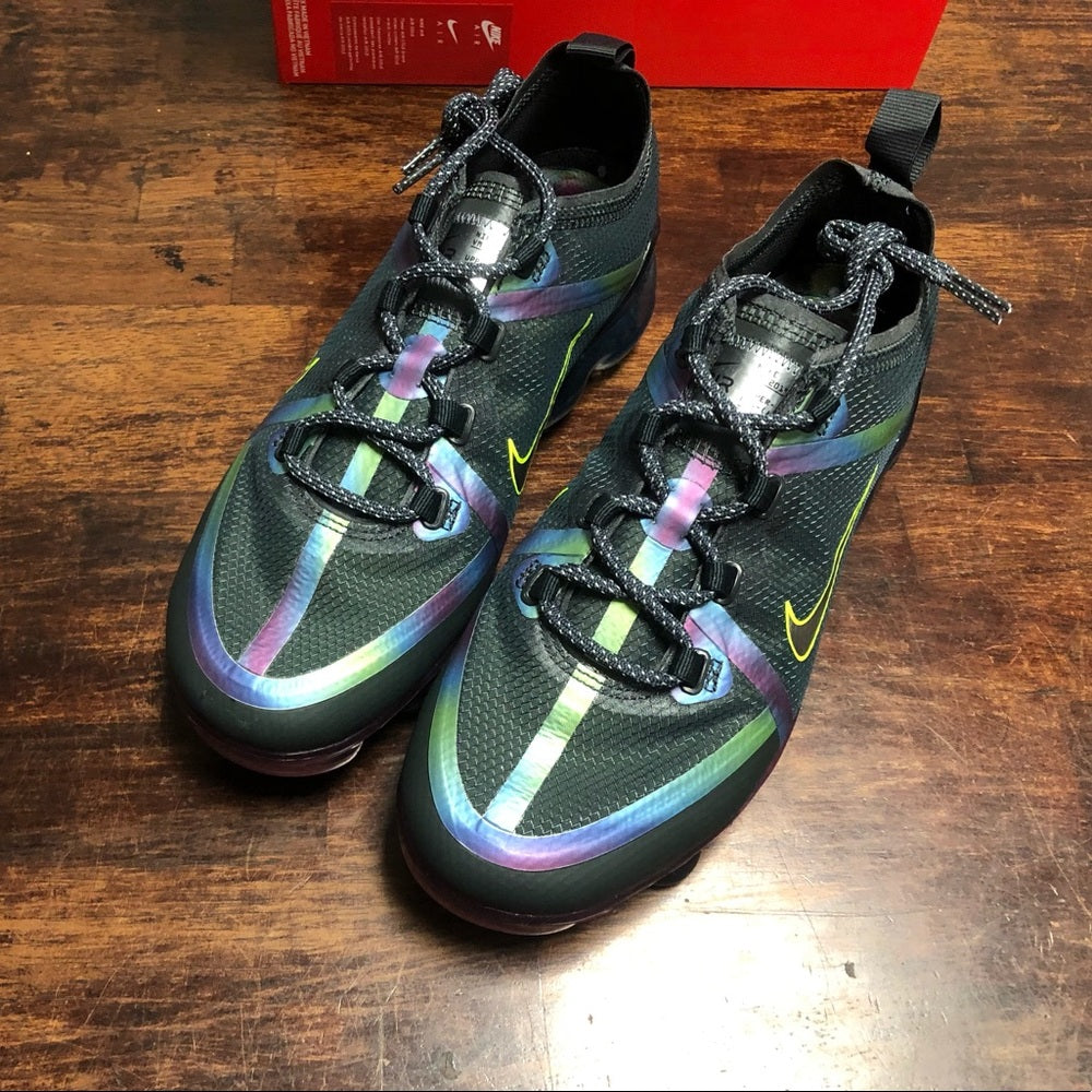 Vapor Max Sz 6 muti colors