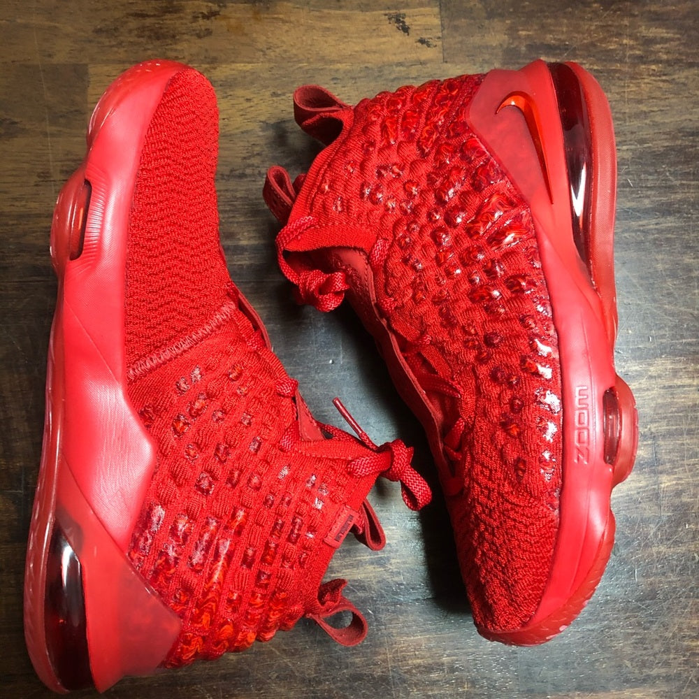 Lebron 17 red sz 7