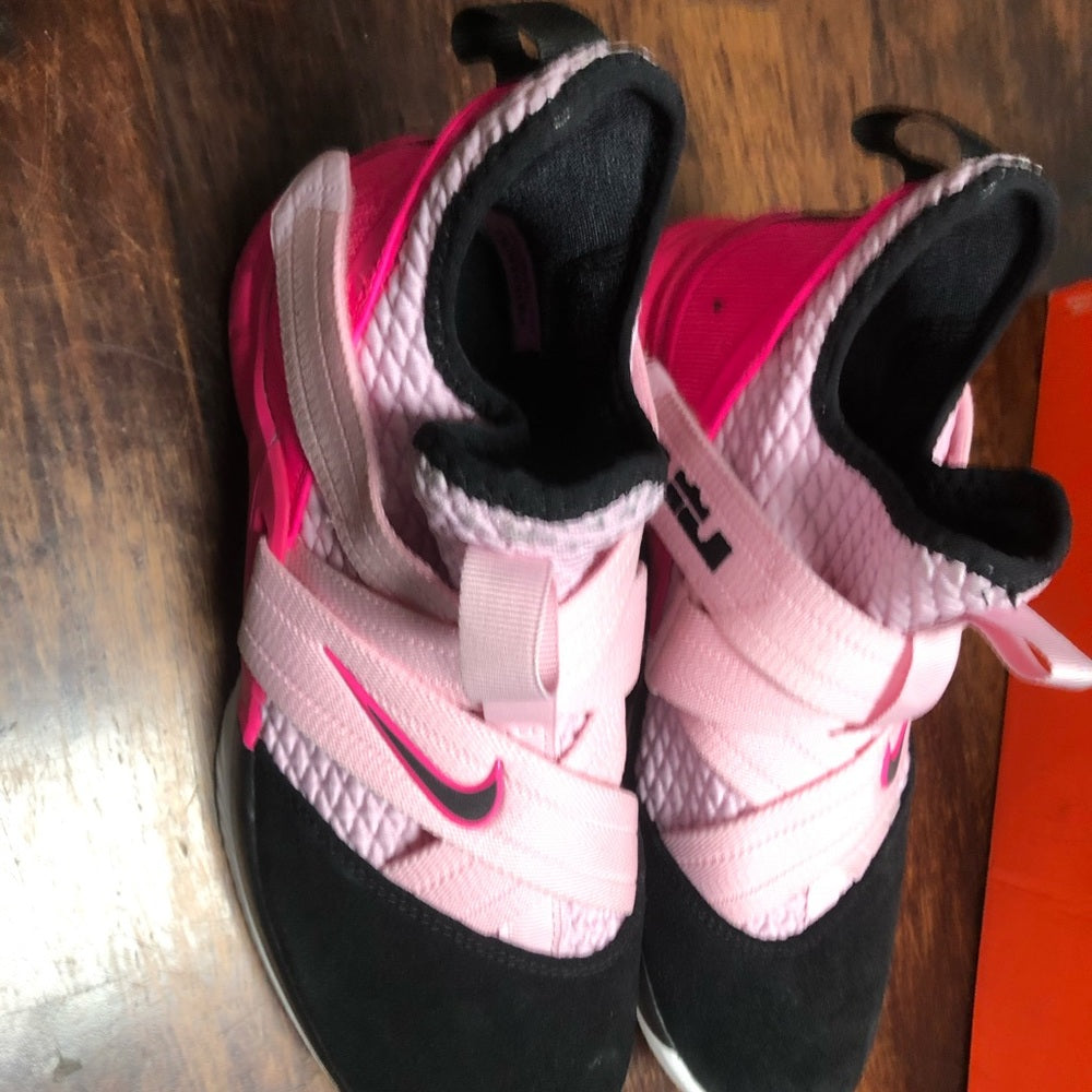 Lebron Sz 6.5 pink soldiers