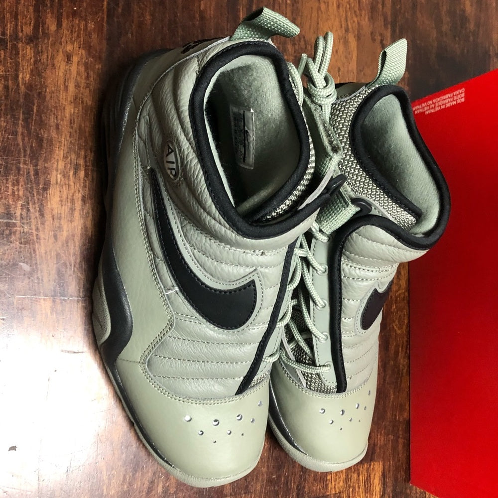 Nike air shake Sz 6.5