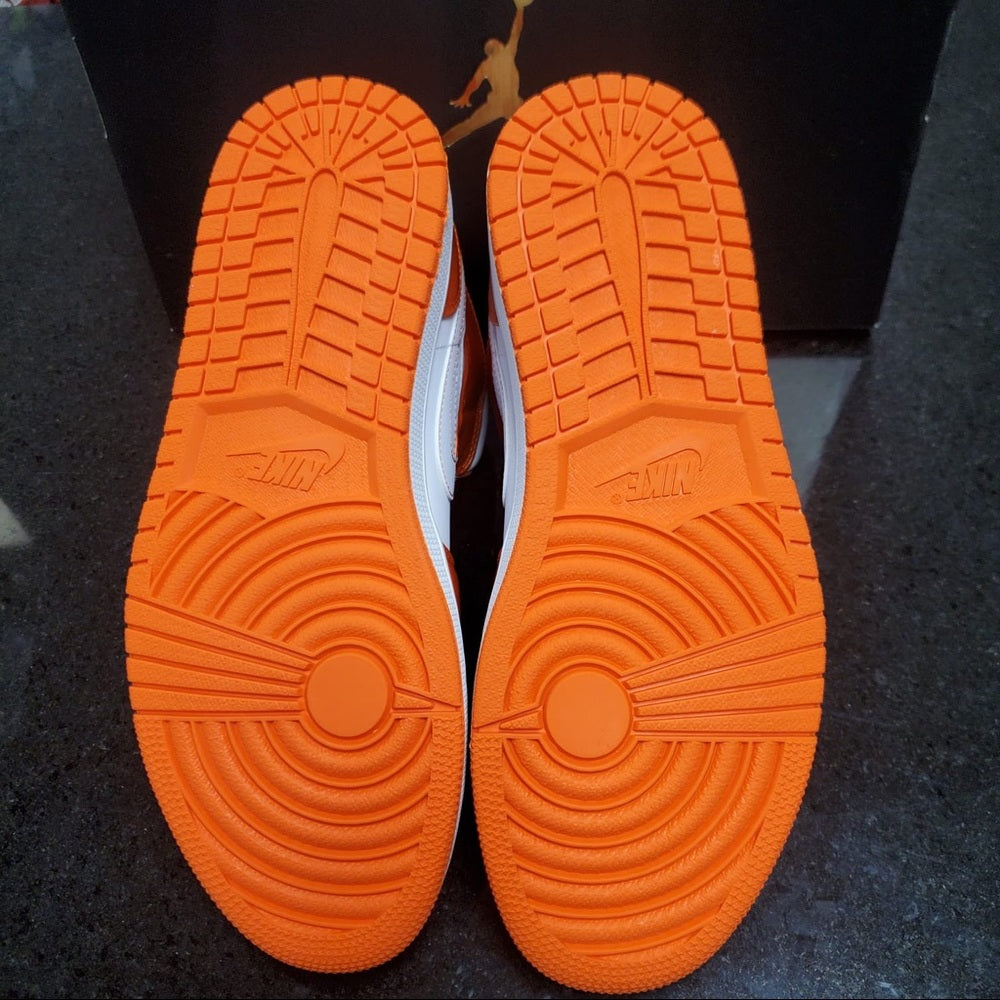 Sz Various Jordan 1s white orange Nwb