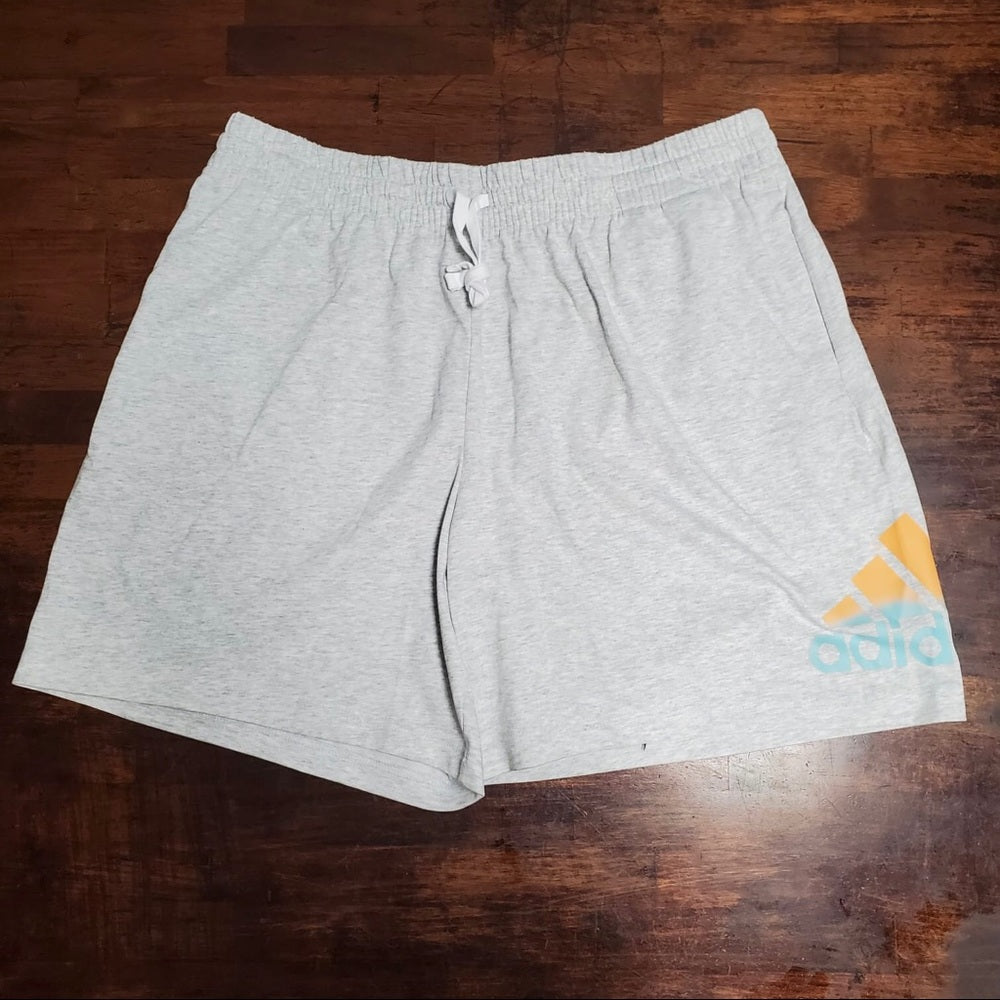 Adidas shorts sz Various gray cotton