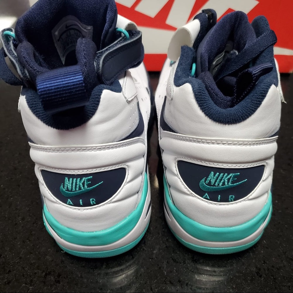 Sz 7.5 Nike air flight muti colors