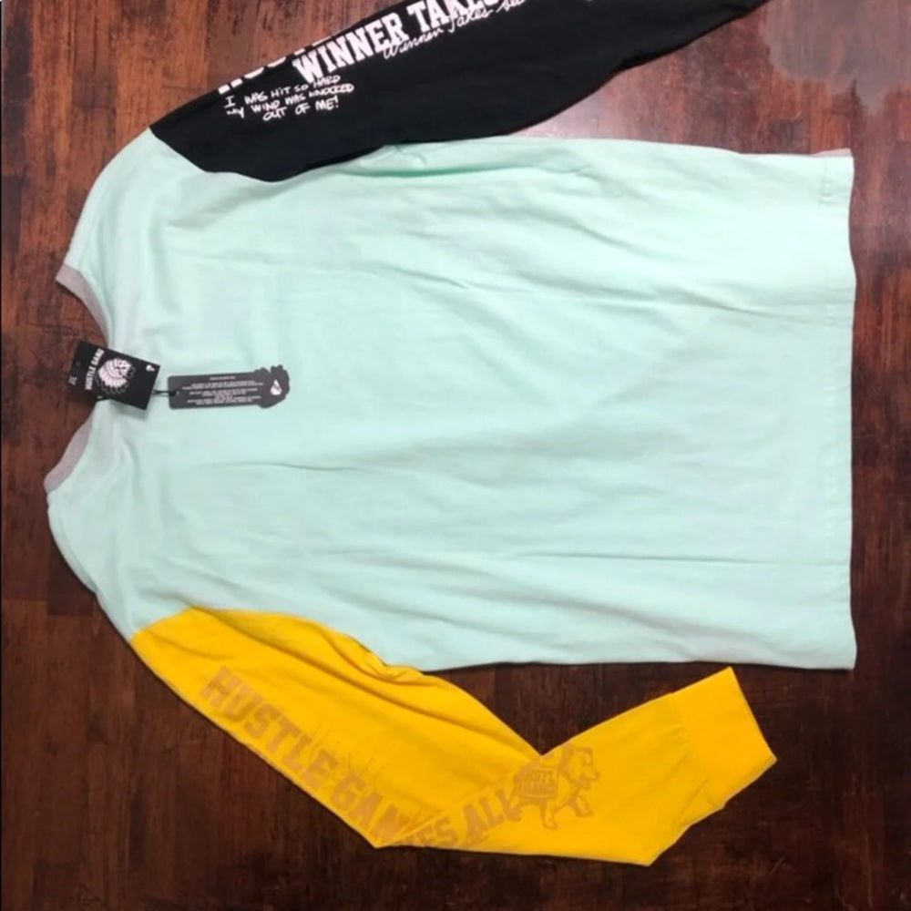 Akoo longsleeve sz large muti colors