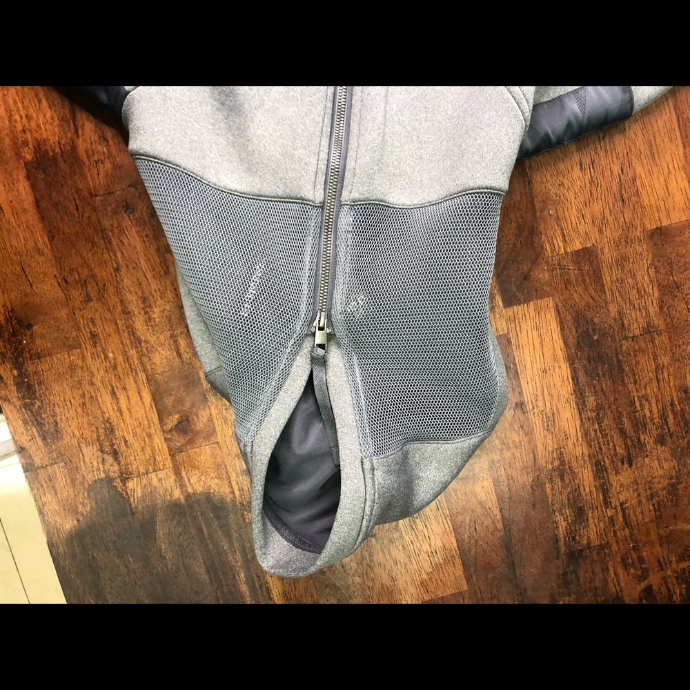 Jordan gator pullover sz large