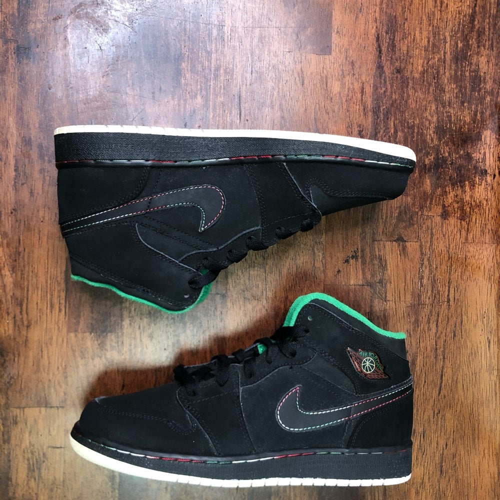 Jordan mids classic sz 6.5y