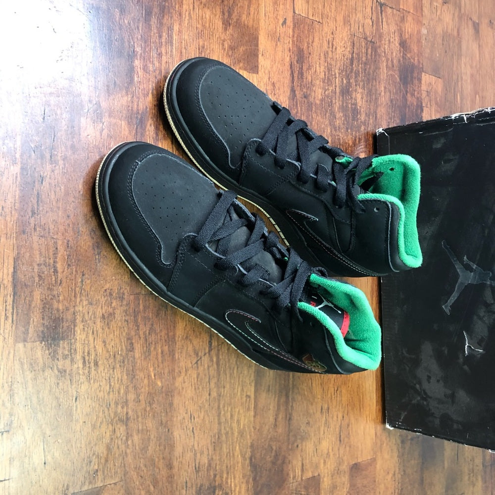 Jordan mids classic sz 6.5y