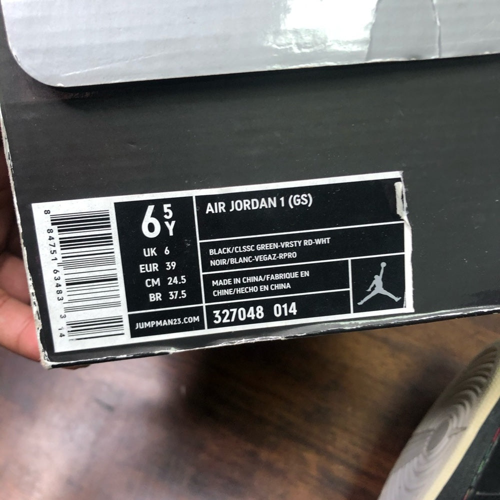 Jordan mids classic sz 6.5y