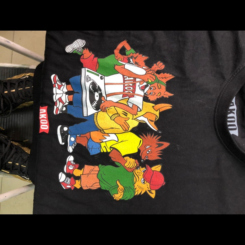 Sz XL AKOO TEE BLACK