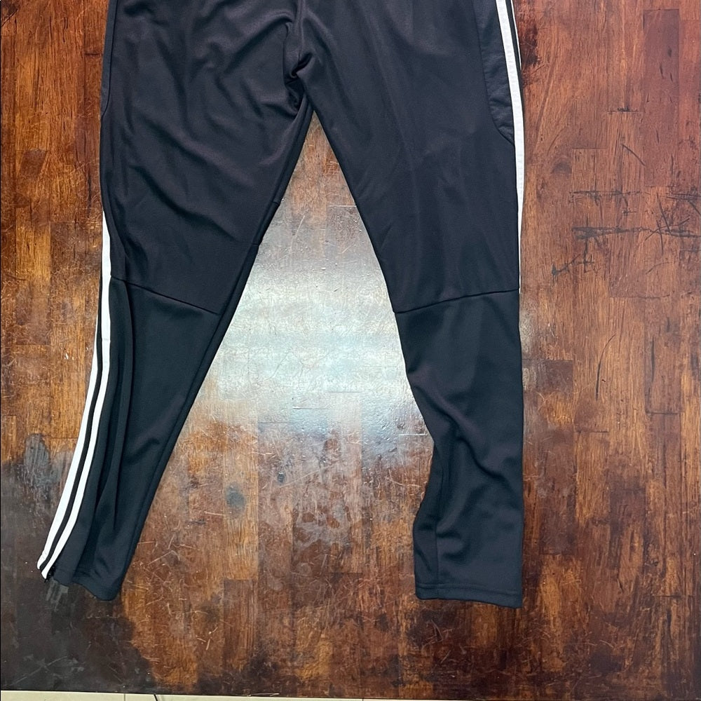 Adidas joggers Sz small tapered fit